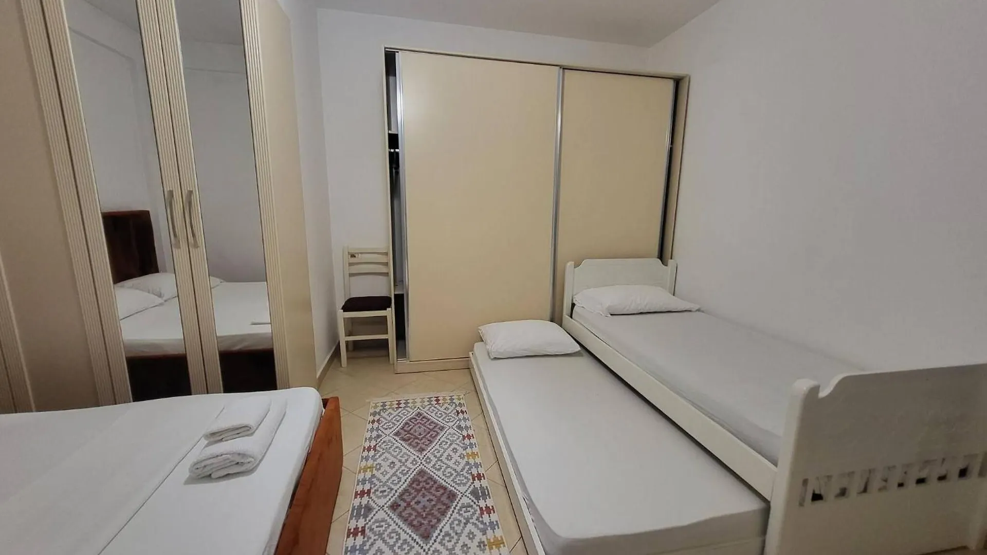 Apartment With Balcony And City View Tirana