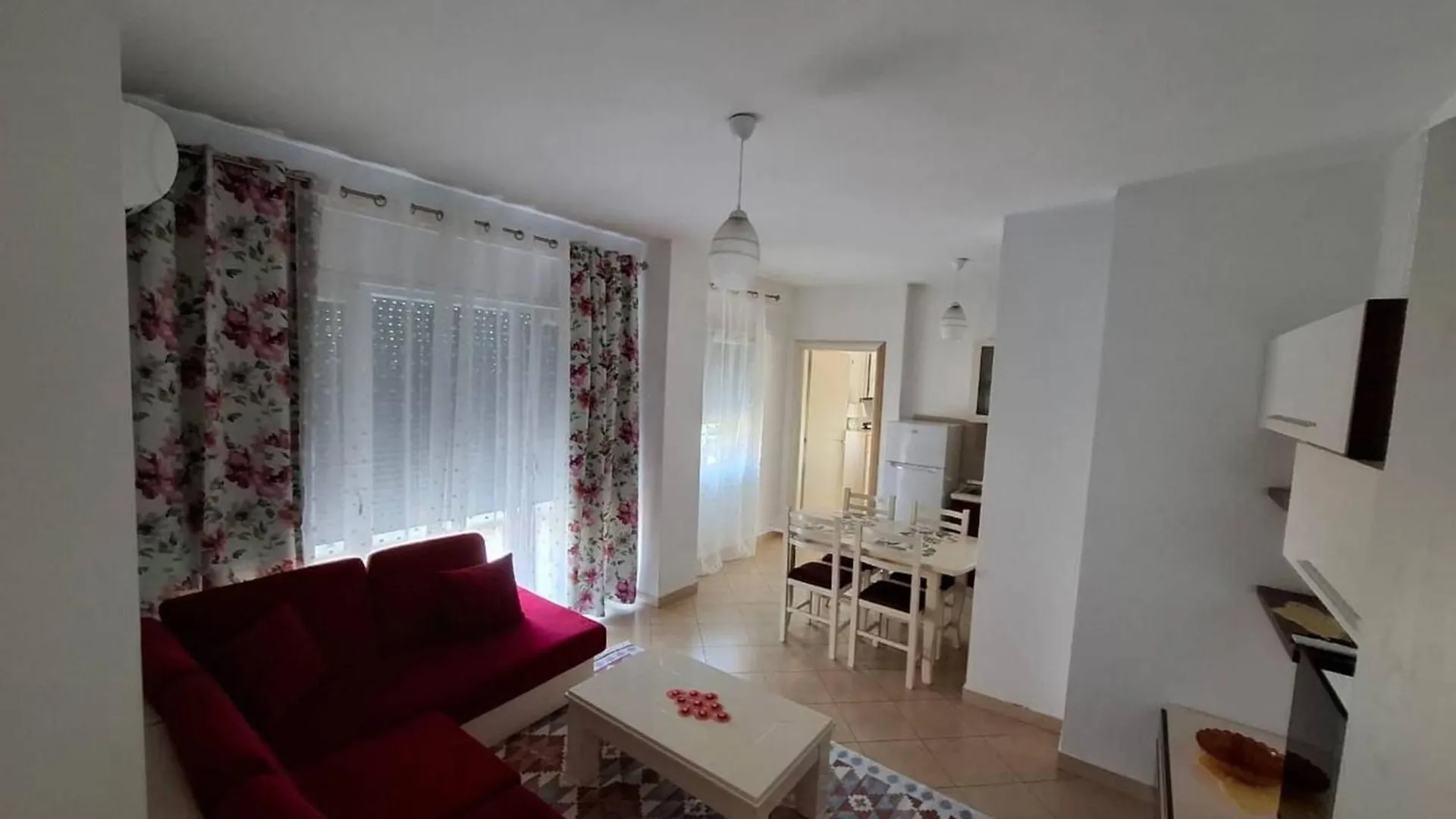 Apartment With Balcony And City View Tirana
